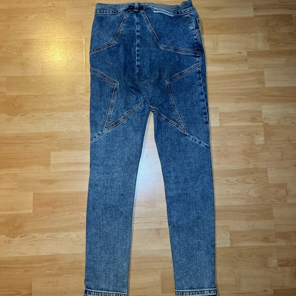 Revice Denim Star Jean in really good condition :)